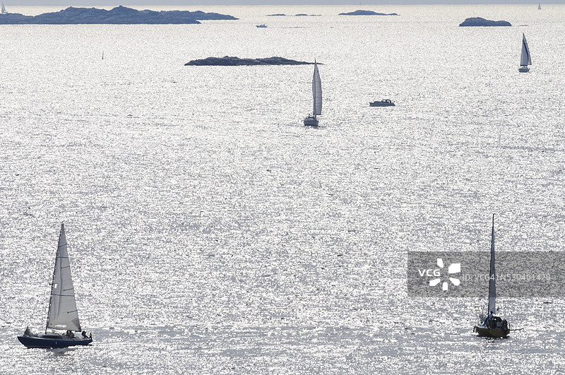 瑞典Tjorn海上的帆船图片素材