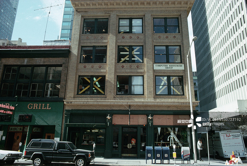 地震后的砖石建筑图片素材