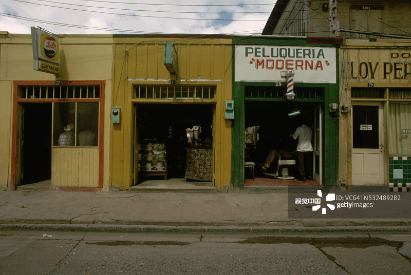 墨西哥小镇的店铺门面图片素材