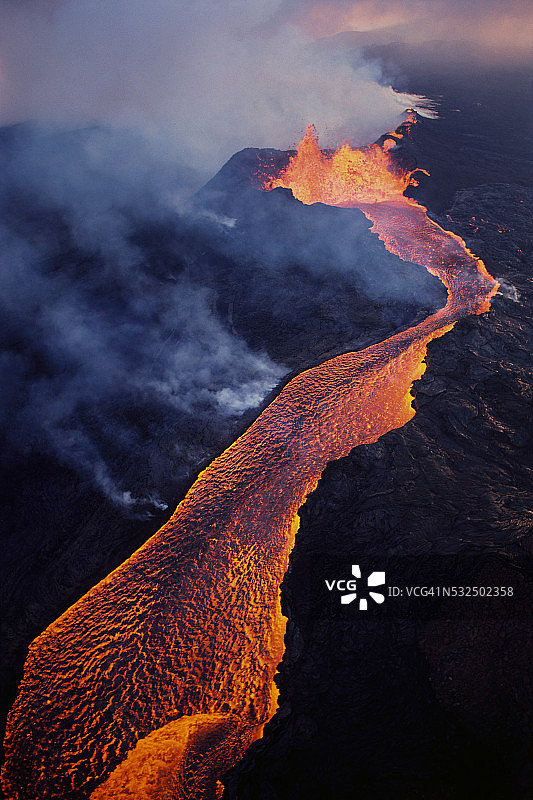 Puu Oo Crater 喷发图片素材