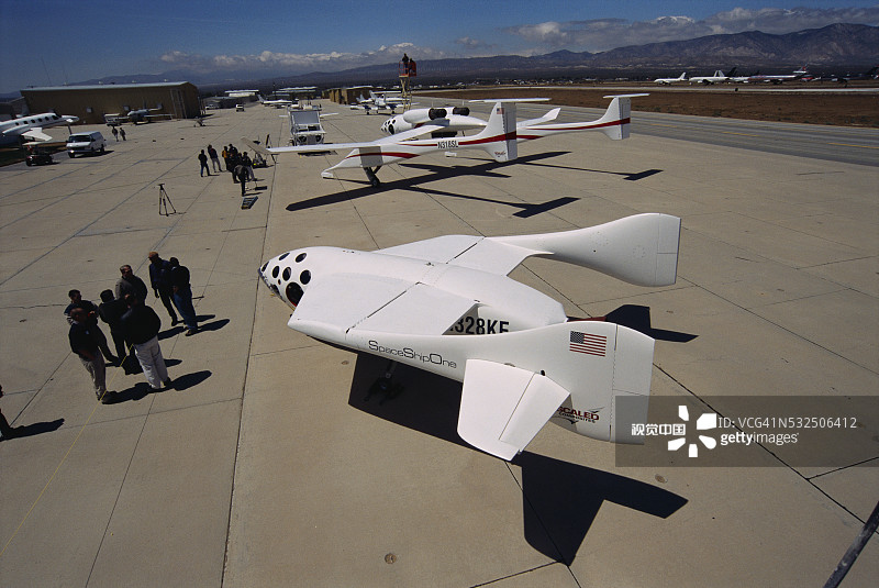 SpaceShipOne和白色骑士并排图片素材