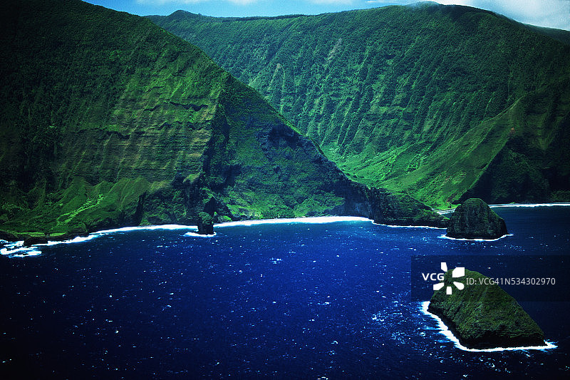 莫洛凯海岸的航拍图片素材