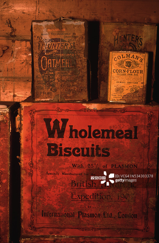 探险者小屋里的腌制食品图片素材