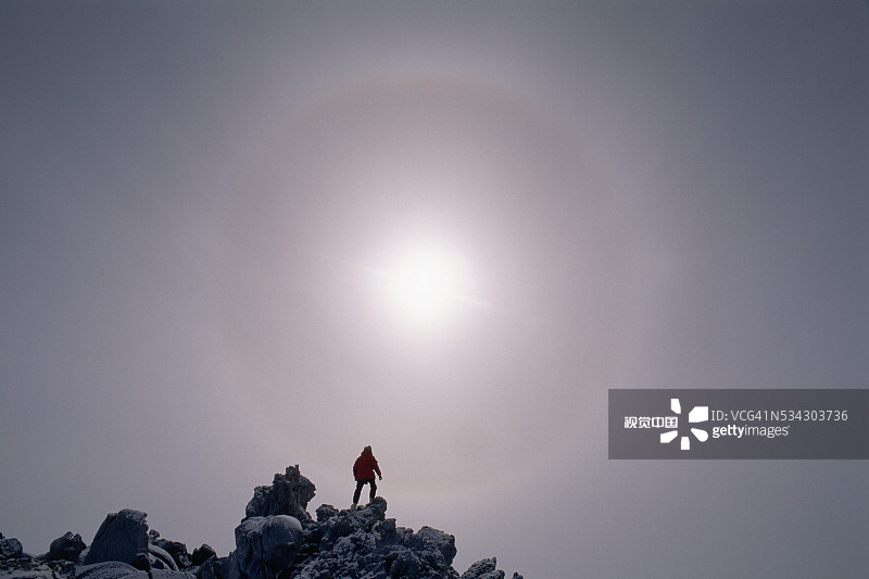 南极峰登山者的光环图片素材