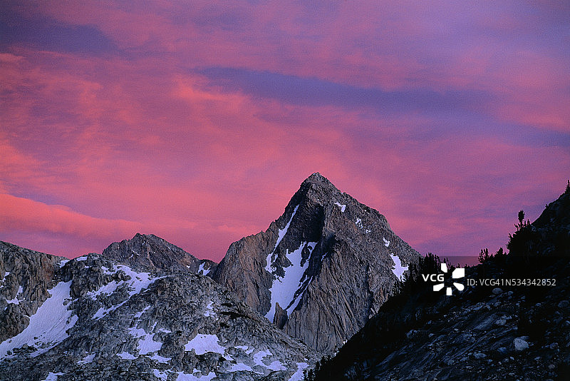 赫胥黎山日出图片素材