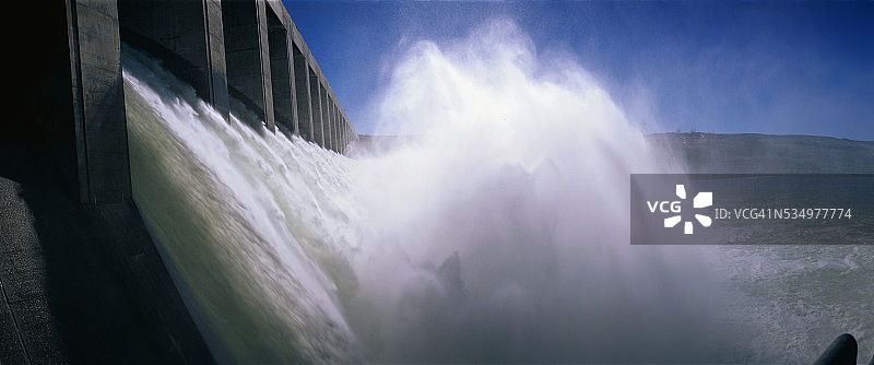 约瑟夫酋长坝的哥伦比亚河溢洪道图片素材