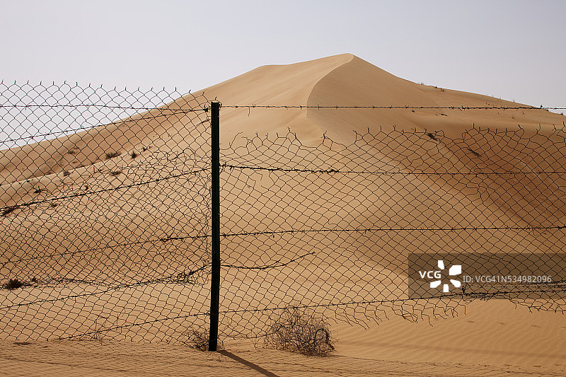 阿联酋阿布扎比的沙丘图片素材