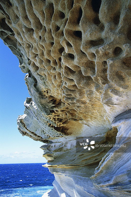马鲁布拉海滩的悬崖侵蚀图片素材