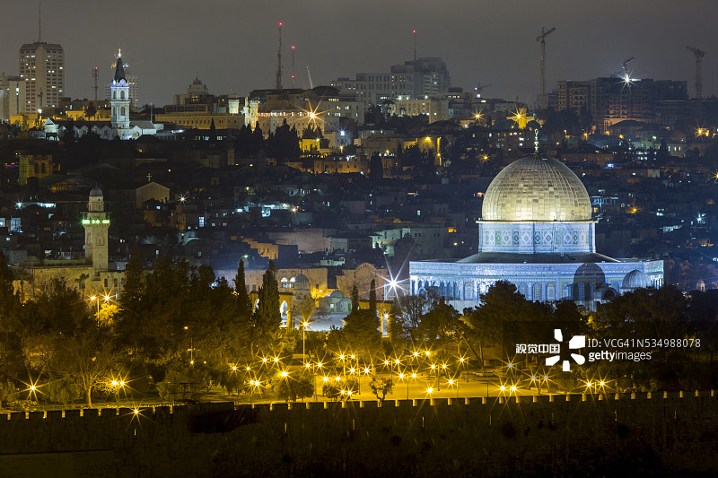 以色列耶路撒冷夜幕下的圆顶清真寺图片素材