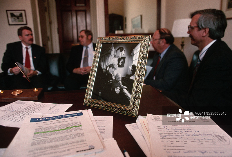 游说者与初级国会议员会面图片素材