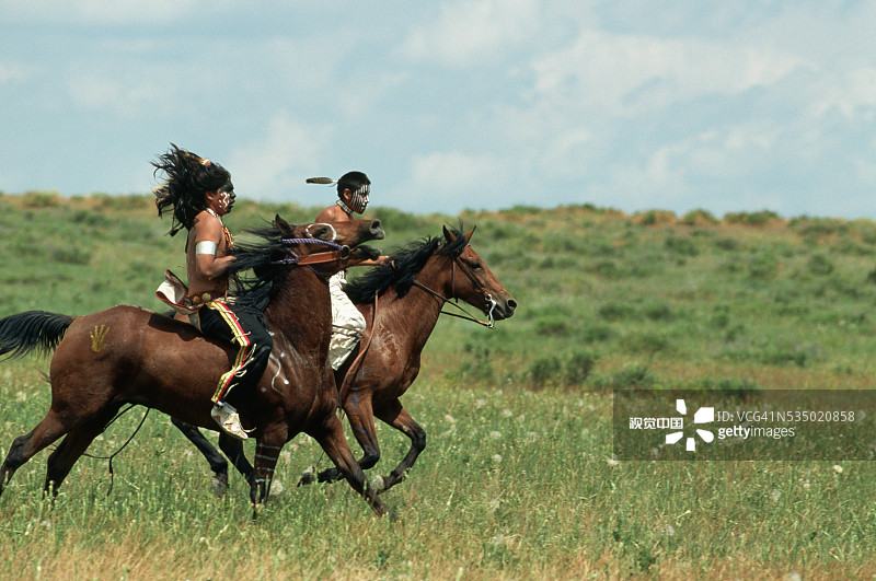 苏族武士骑马图片素材