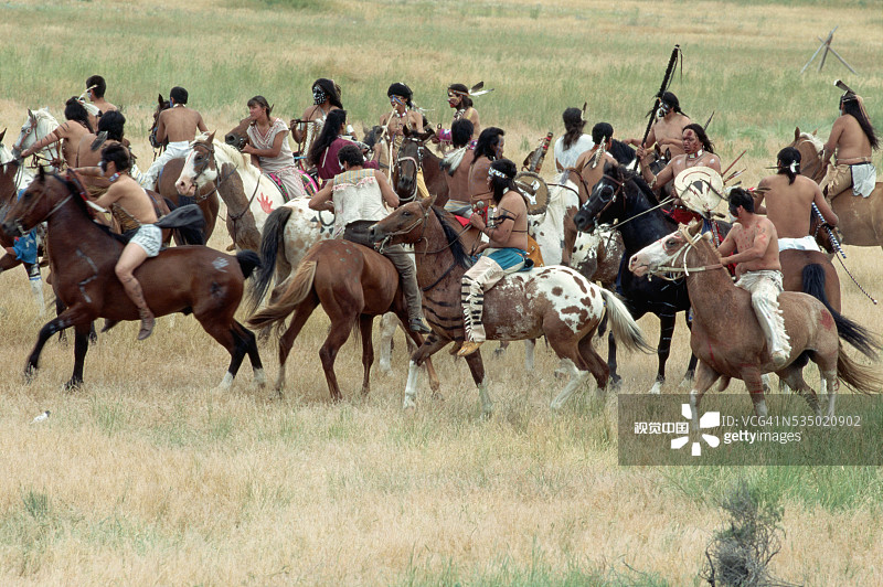 夏延族和苏族准备战斗图片素材