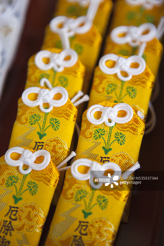 日本关西京都贺茂别雷神社的还愿祭品图片素材