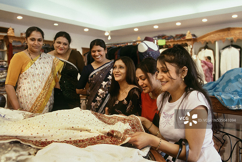 伊灵路上的纱丽购物图片素材