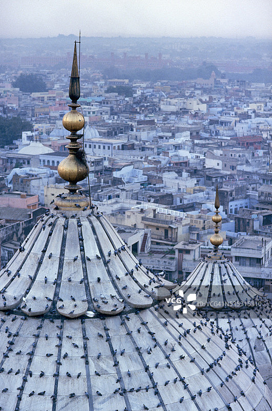 老德里耆那教寺庙的屋顶图片素材