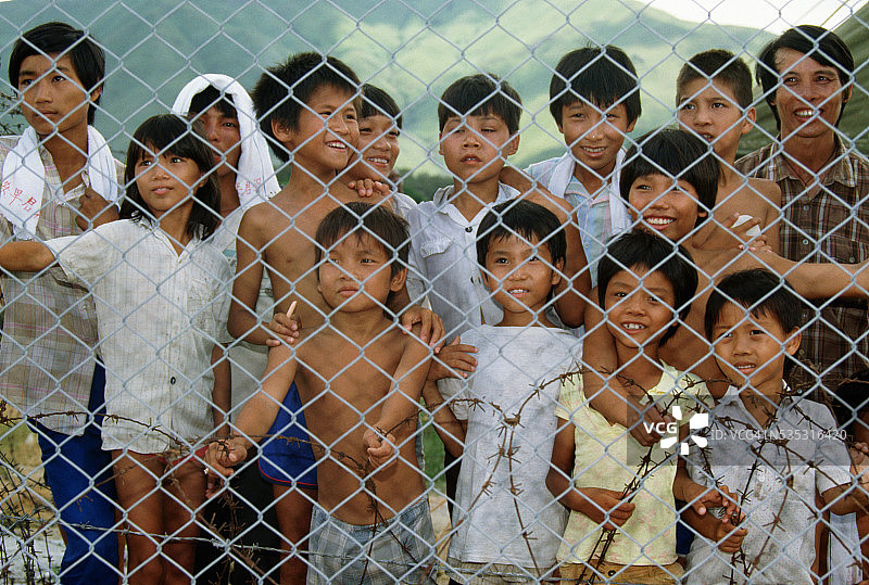 难民营里的儿童图片素材