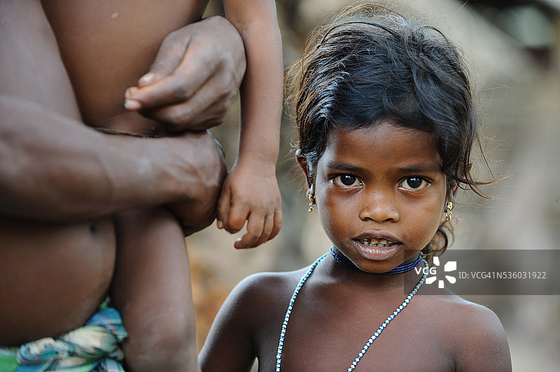 恰蒂斯加尔邦的杜尔瓦部落儿童图片素材