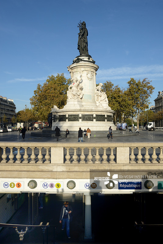 巴黎共和国广场图片素材