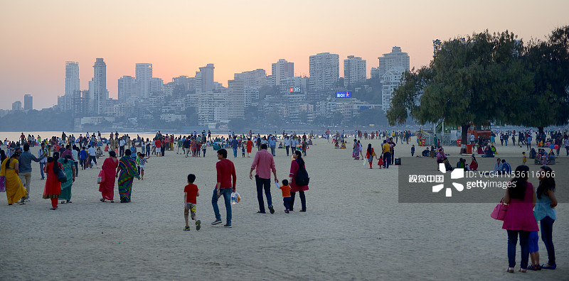 孟买吉尔冈乔帕蒂海滩图片素材