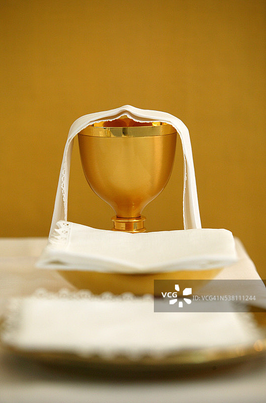 圣餐杯特写图片素材