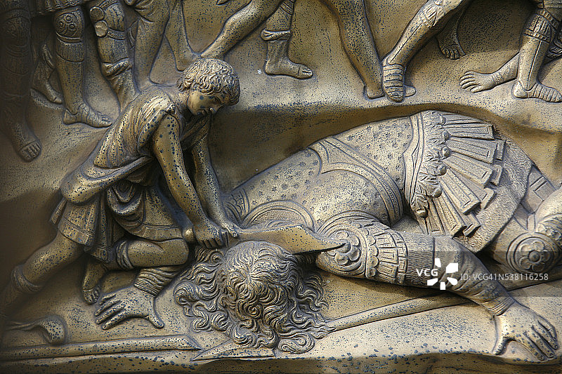 洛伦佐·吉贝尔蒂《天堂之门》中大卫和歌利亚的细节图片素材