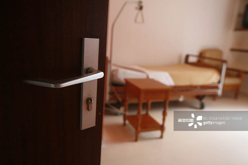 养老院的空卧室图片素材