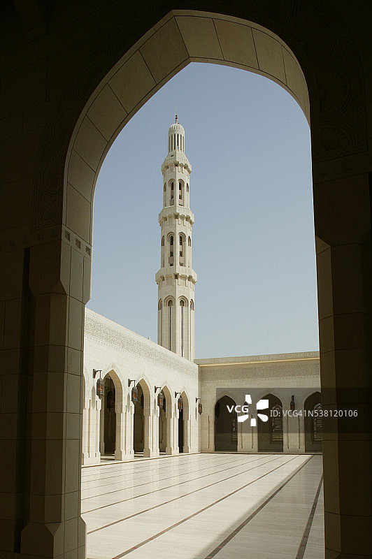 卡布斯苏丹大清真寺的庭院图片素材