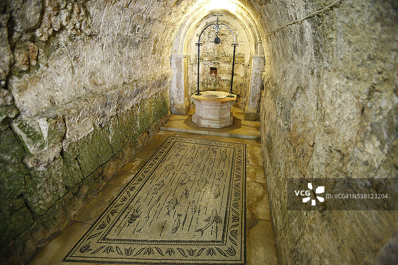 visiting Church岩洞图片素材