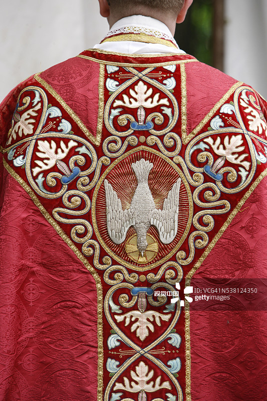 传统天主教朝圣牧师图片素材