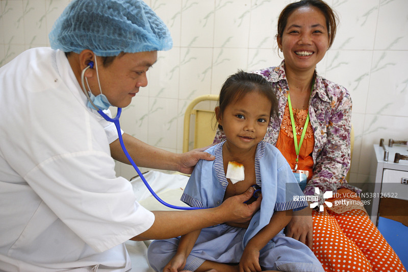 金边心脏病医院的儿童病房图片素材