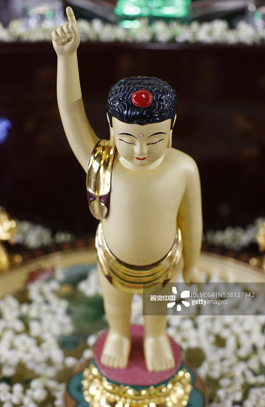 庆英寺的小佛像图片素材