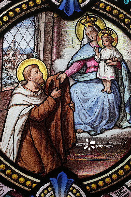 拉萨莱特圣母圣殿的彩色玻璃窗图片素材