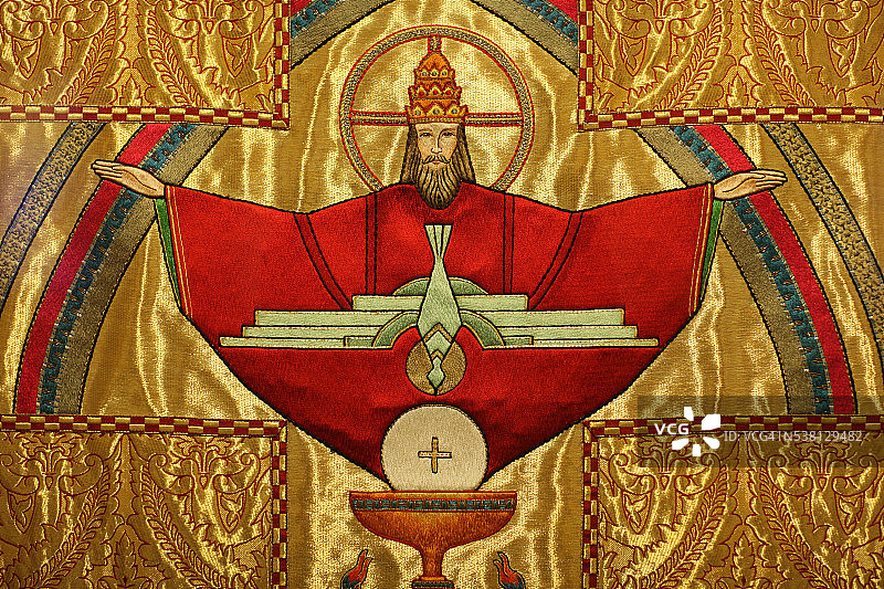 牧师长袍刺绣细节图片素材