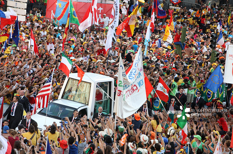 世界青年日马德里教皇本笃十六世抵达图片素材