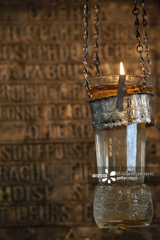 格里巴犹太教堂的油灯图片素材