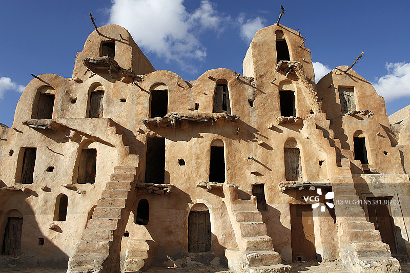 欧莱德苏丹堡修复的传统粮仓图片素材