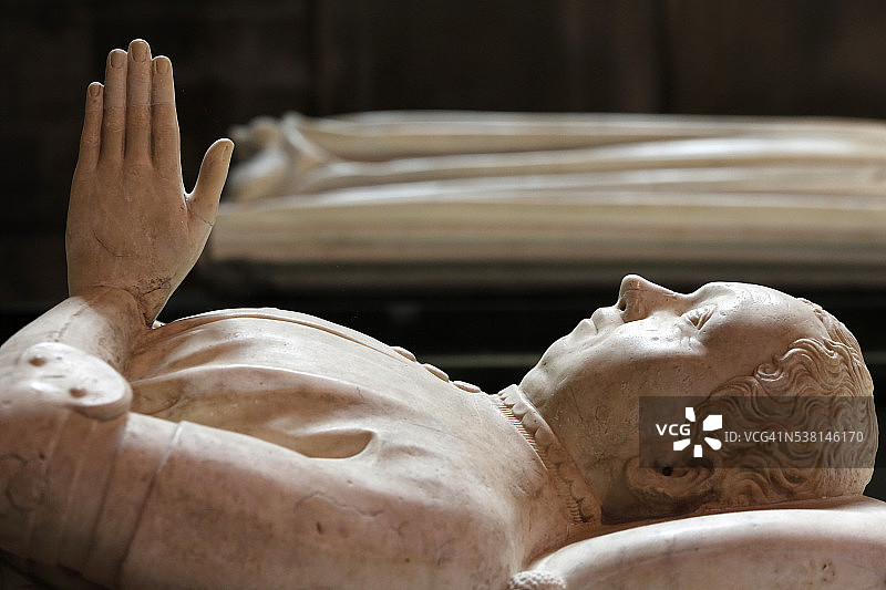 圣但尼大教堂：贝尔特朗·杜·盖克兰墓图片素材