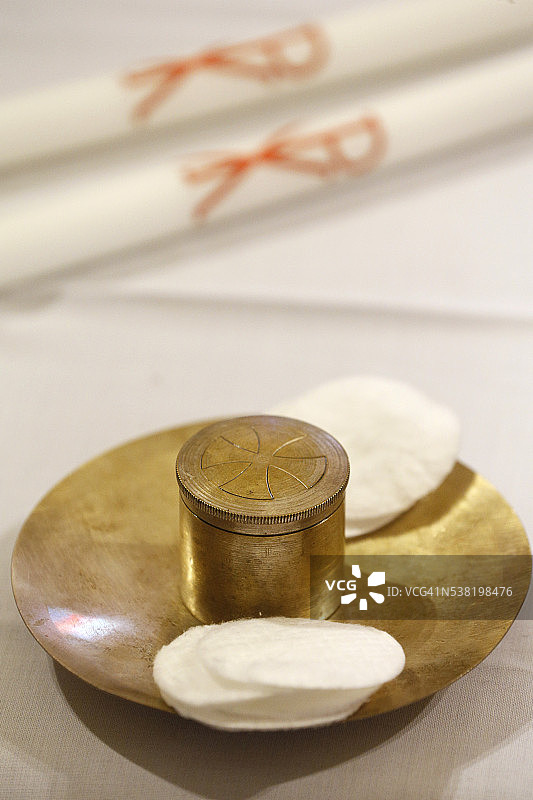 洗礼圣油图片素材