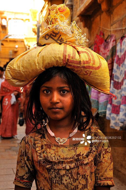 拉贾斯坦年轻女孩。图片素材