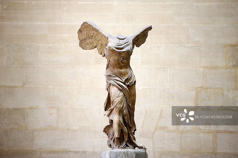 萨莫色雷斯的胜利女神雕像，卢浮宫博物馆图片素材