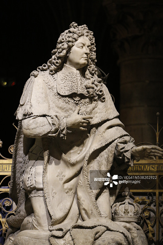 巴黎圣母院：纪尧姆·库斯图的路易十三图片素材