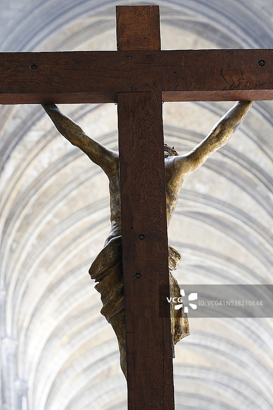 鲁昂圣母大教堂：雕塑家克洛迪翁的镀金铅基督像图片素材