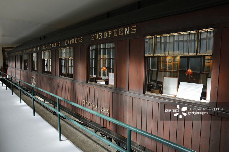 一战盟军与德国在贡比涅签署停战协议的列车车厢仿制品图片素材