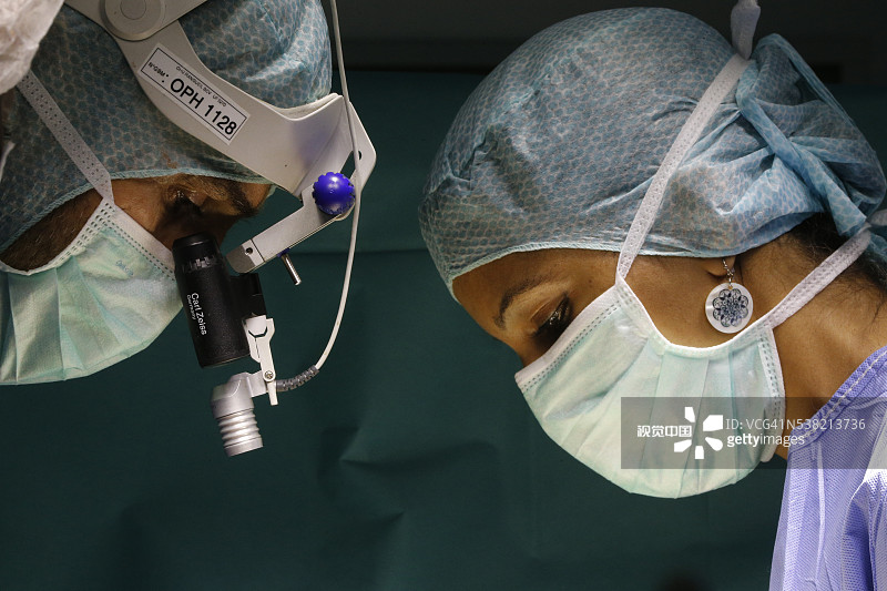 布拉柴维尔医院，希望之链非政府组织，手术室，心脏外科手术图片素材