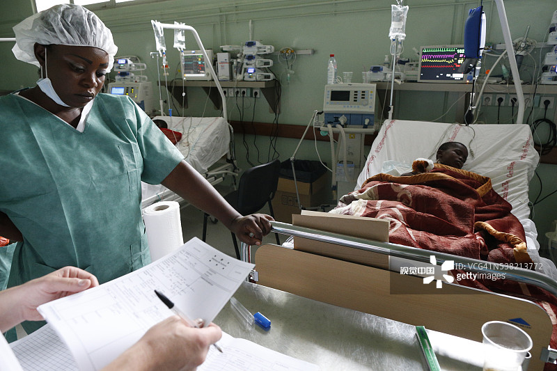 布拉柴维尔医院的重症监护室图片素材