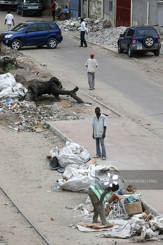 布拉柴维尔的污染和垃圾图片素材