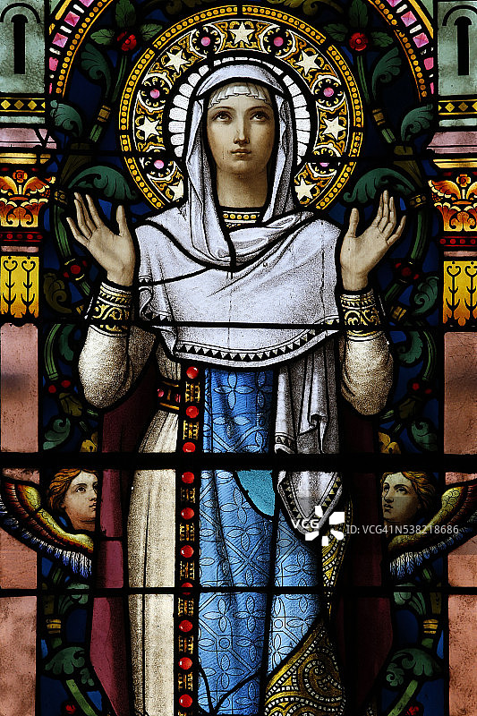 艾克斯莱班圣母教堂的圣母玛利亚彩色玻璃窗图片素材