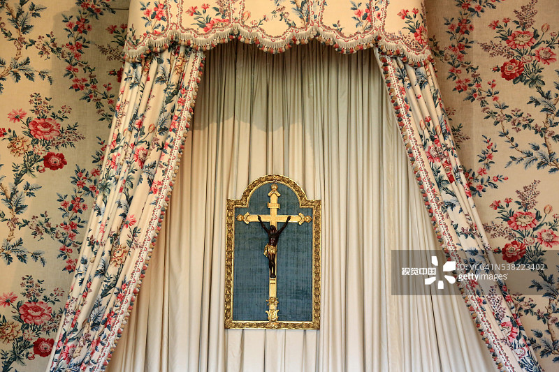 路易十五卧室沃勒维孔特城堡的十字架图片素材