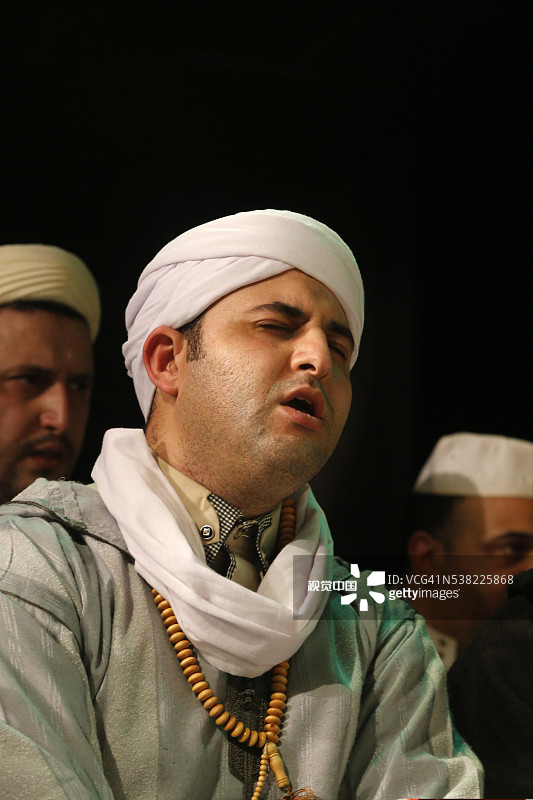 苏菲穆斯林庆祝圣纪节图片素材