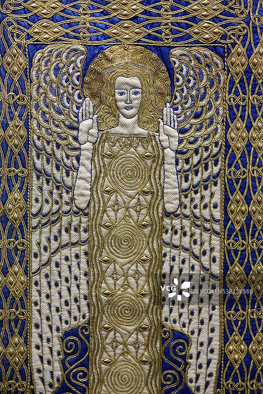 天主教神父祭披。新艺术风格，1910/1911年刺绣，克洛斯特新堡修道院图片素材